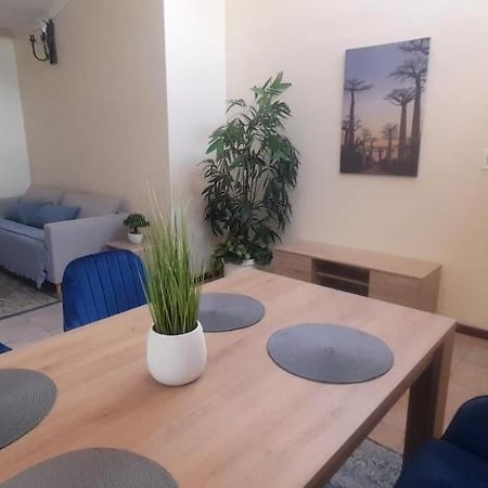 Impala Suite -Entire Unit- 2 Bedroom With 1 Ensuite Bathroom Ladysmith Exterior foto